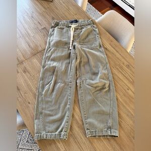 Mid Rise Pull-On Soft Barrel Jeans